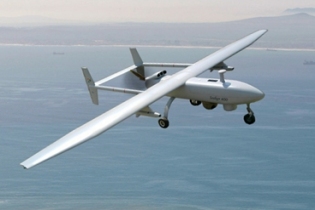 Seeker_400_UAS_UAV_drone_unmanned_aerial_system_Denel_South_africa_military_equipment_right_side_view_001