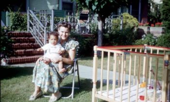 Most Norwegian girls got jobs as maids and learned about American culture through their work. Some were lucky and had a close relationship with their female employer, who taught them about American standards of hygiene and how to shave under your arms. (Photo: Lapskaus Boulevard)