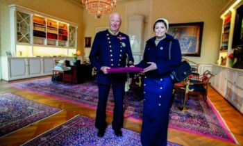 King of Norway receives credentials of Qatari Envoy