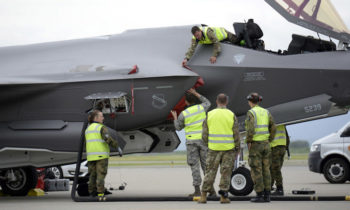 Norwegian F-35 maintainers service American jets in historic first-time visit