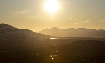 Two Finnish citizens face arrest and imprisonment for throwing stones at Norwegian border