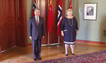 Norwegian PM Meets China’s FM