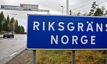 Norwegians with Swedish property threaten legal action over travel restrictions