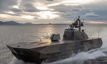 British and Norwegian navies exercise around fjords